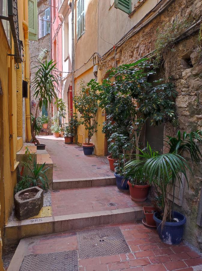 Bilocale Nella Vecchia Citta' Di Mentone Apartment Екстериор снимка